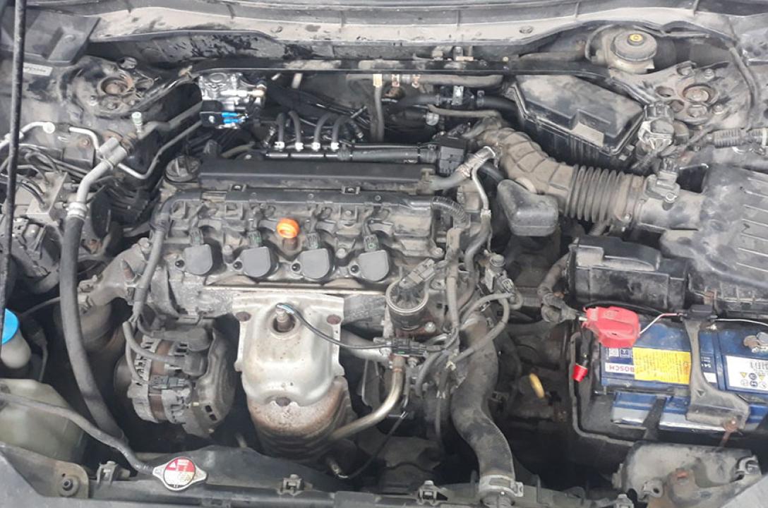 Ogólny widok przestrzeni pod maską po zainstalowaniu LPG