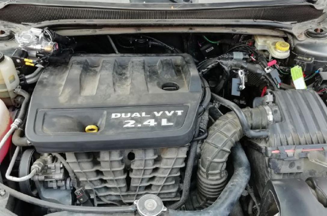 Ogólny widok przestrzeni pod maską po zainstalowaniu LPG