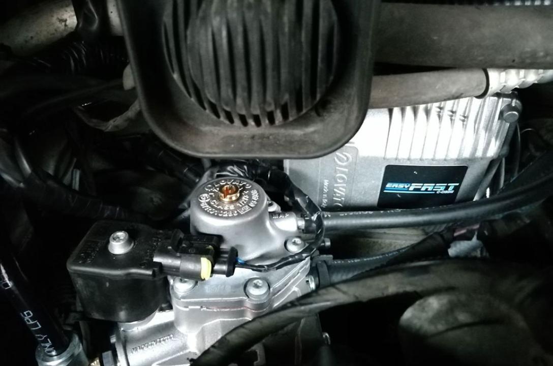 Reduktor z rezerwą mocy Lovato RGJ +Elektroniczna jednostka sterująca Lovato EasyFast C-OBDII