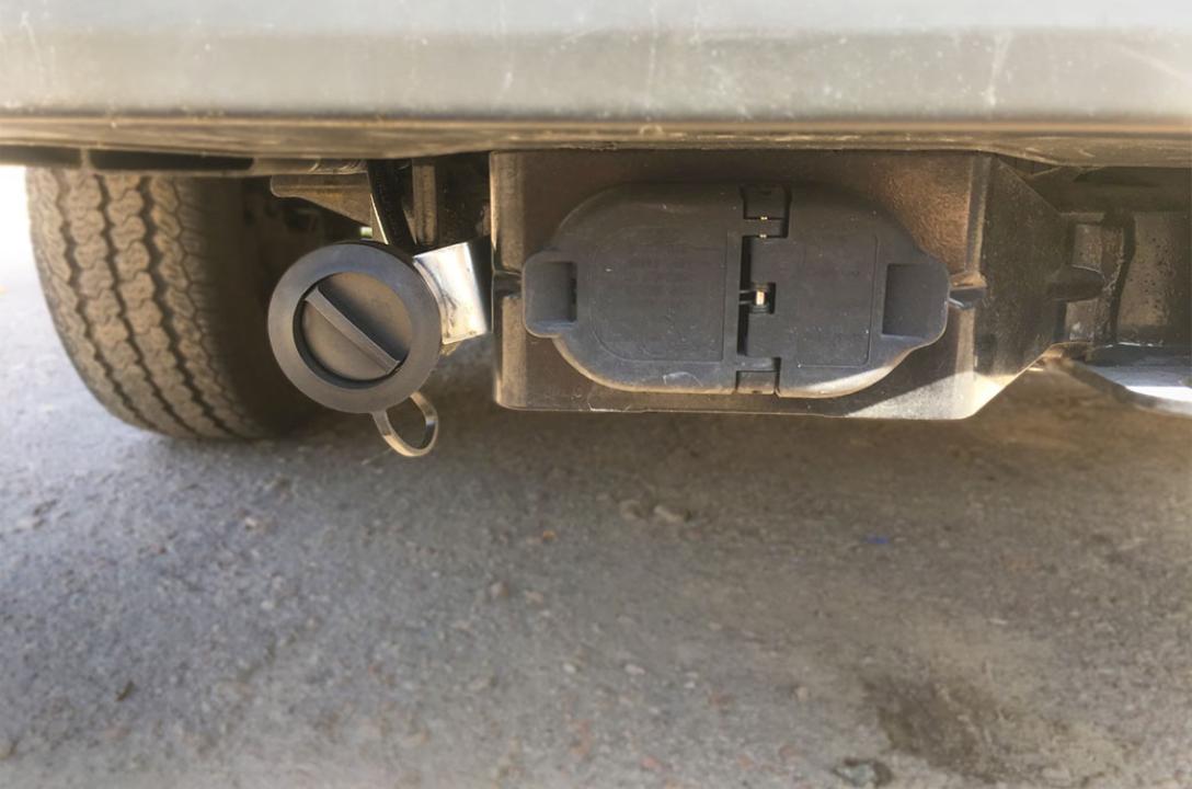 Urządzenie Gazowe do tankowania pod zderzakiem na wsporniku