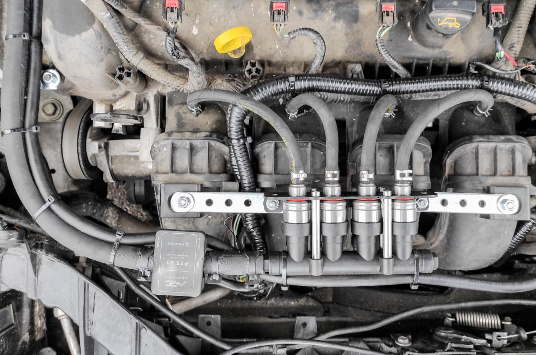 Za niezawodność i szczelność instalacji LPG odpowiadają Rękawy włoskiej firmy Thunderflex. A dla zapewnienia trwałości uszczelnienia zastosowano specjalne Obeymy samozaciskowe Norma.