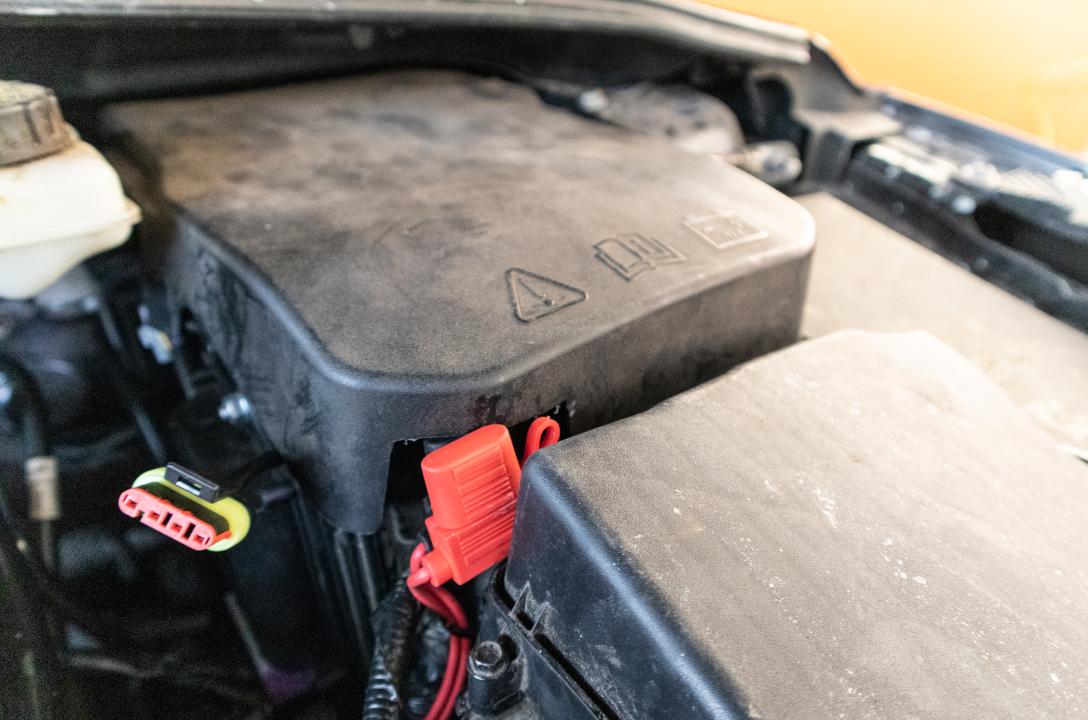 Cała elektronika tworząca system LPG pojazdu jest bezpiecznie izolowana i chroniona bezpiecznikami. Możesz zdiagnozować działanie sterownika gazowego za pomocą złącza diagnostycznego.