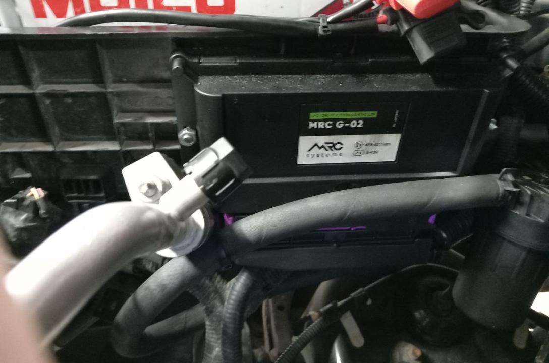 Za sterowanie pracą silnika na gazie odpowiada niezawodny i wydajny sterownik gazowy MRC G-02. Diagnostykę działania sterownika gazowego można przeprowadzić za pomocą złącza diagnostycznego. Cała elektronika, która tworzy system LPG