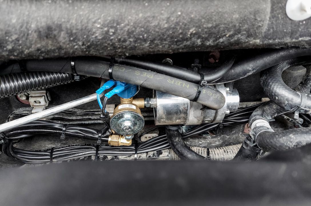Wymagane ciśnienie robocze gazu zapewnia Gazowy Reduktor MRC z Elektrozaworem LPG i wystarczającym zapasem mocy.